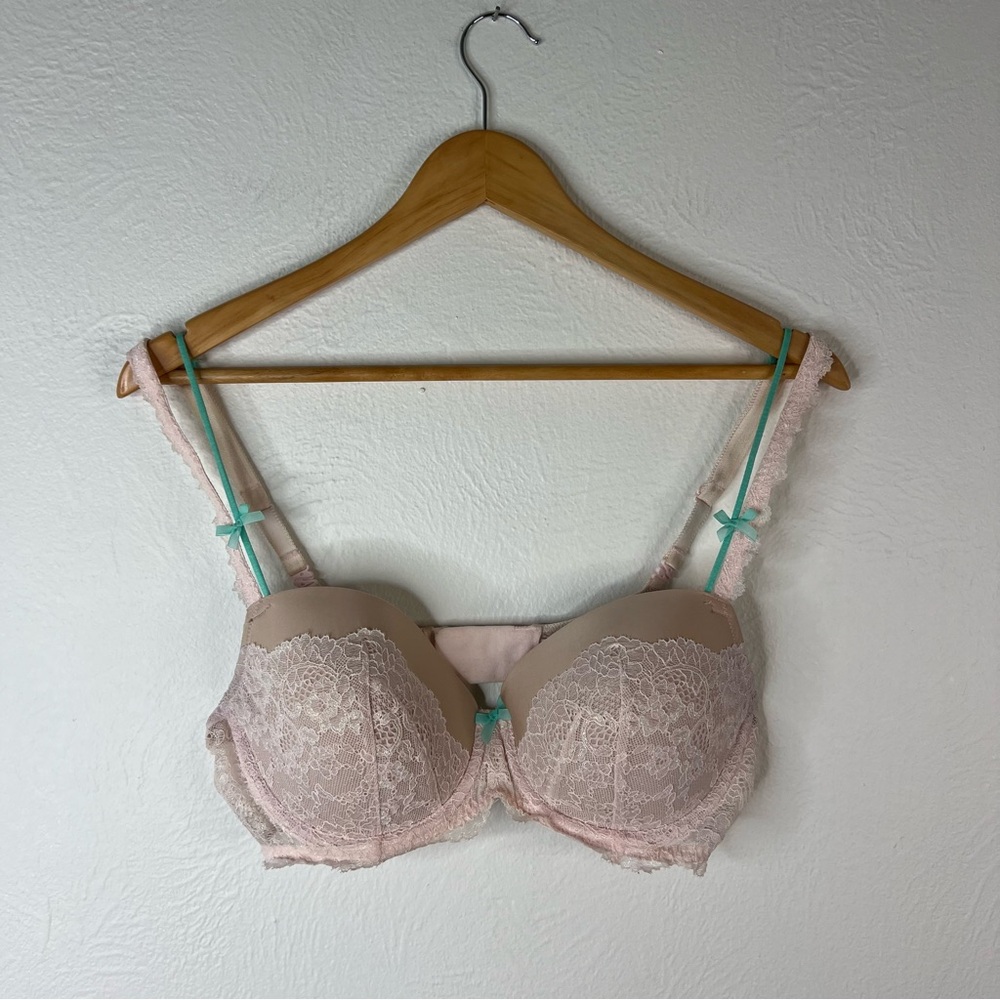 Vintage Victoria’s Secret Dream Angels Lined Demi Lace Trim Bra 36D